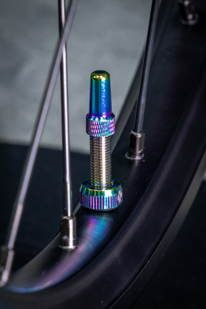 Muc-Off V2 Tubeless Valve Kit 44mm/iridescent