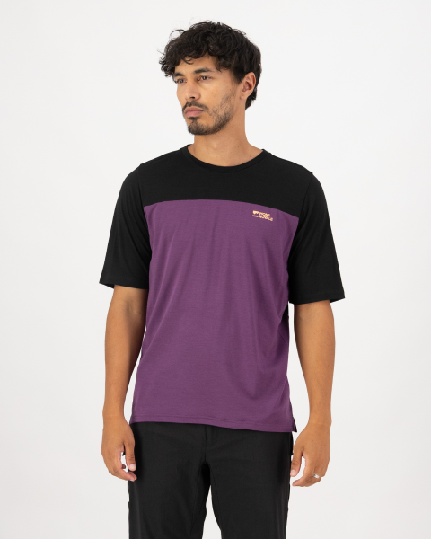 Mons Royale diversion merino bike jersey short sleeve, boysenberry / black