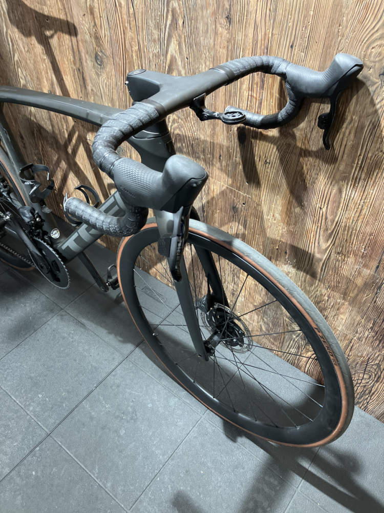 Trek Emonda SLR 7 AXS